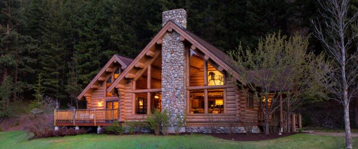 Luxury accommodation at Triple Creek Ranch
